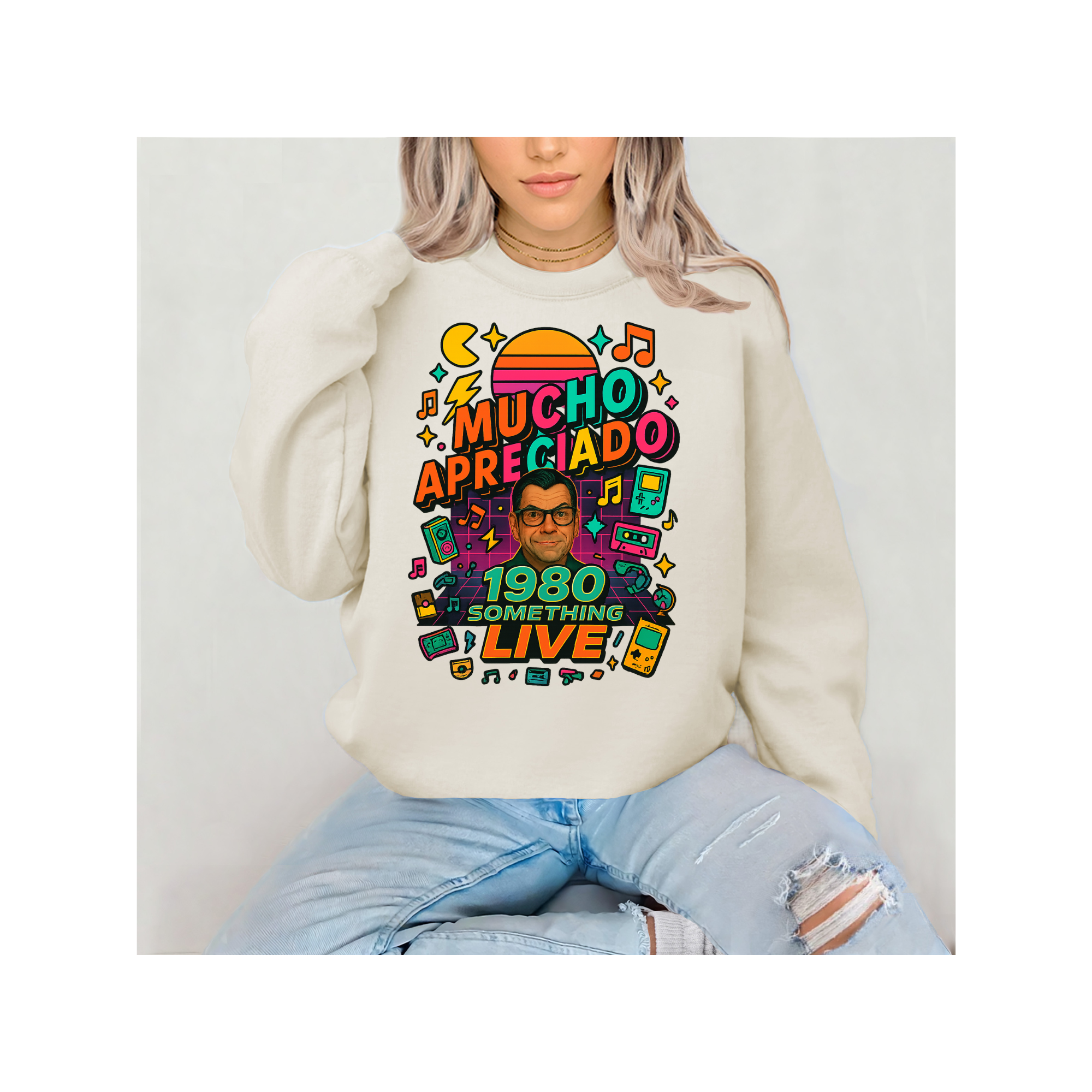 Mucho Apreciado – 1980 Something LIVE Family Sweatshirt